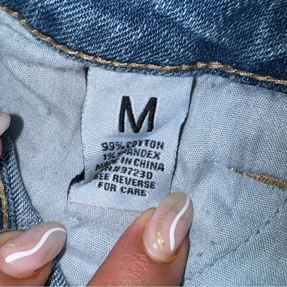 Almost famous Cotton Blend Spandex Jean Mini Skirt distressed light wash size M - Picture 5 of 8